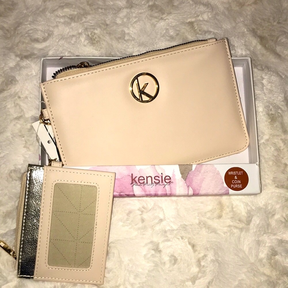 Kensie Wristlet/Coin Purse Set-NWT$58